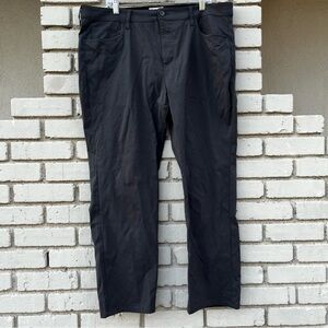 Weatherproof Vintage Straight Fit Pants in Black - Size 40x30
